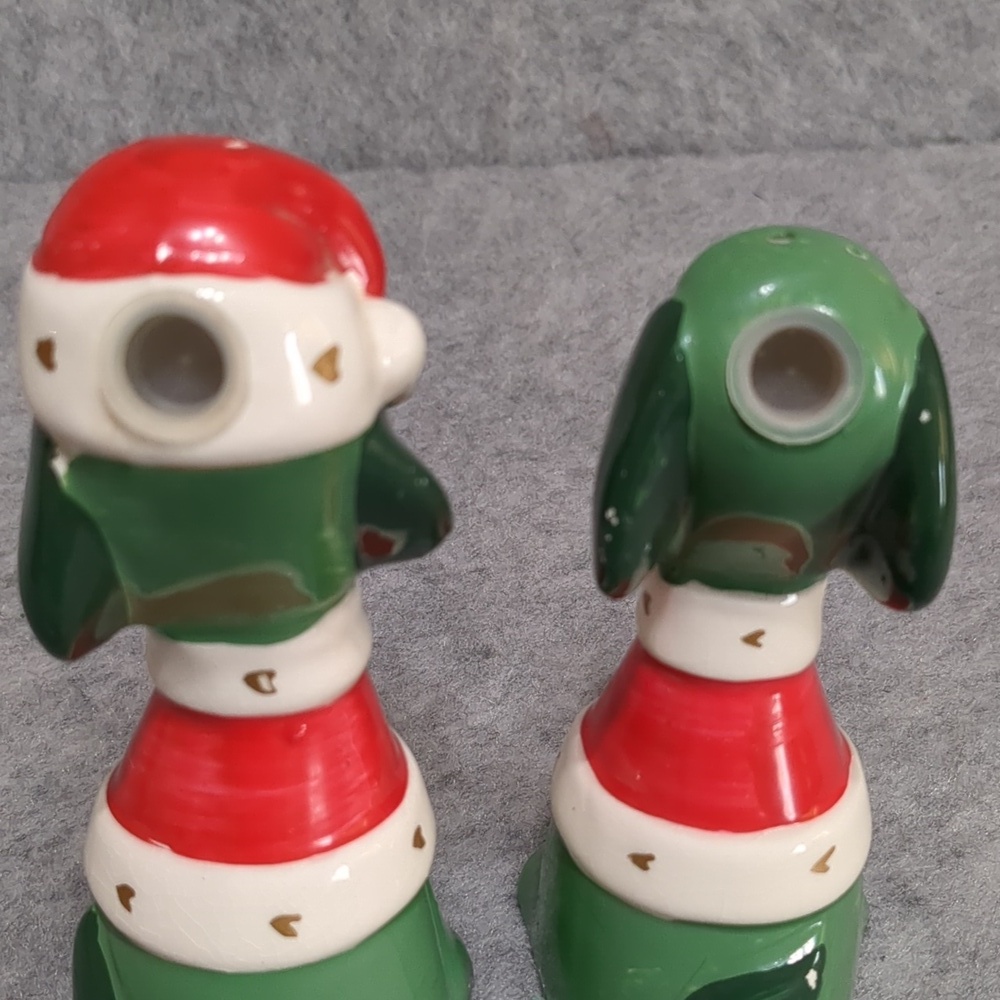 Commodore Japan Christmas Puppy Dog Hound Salt and Pepper Shakers Santa Hat - Picture 3 of 8